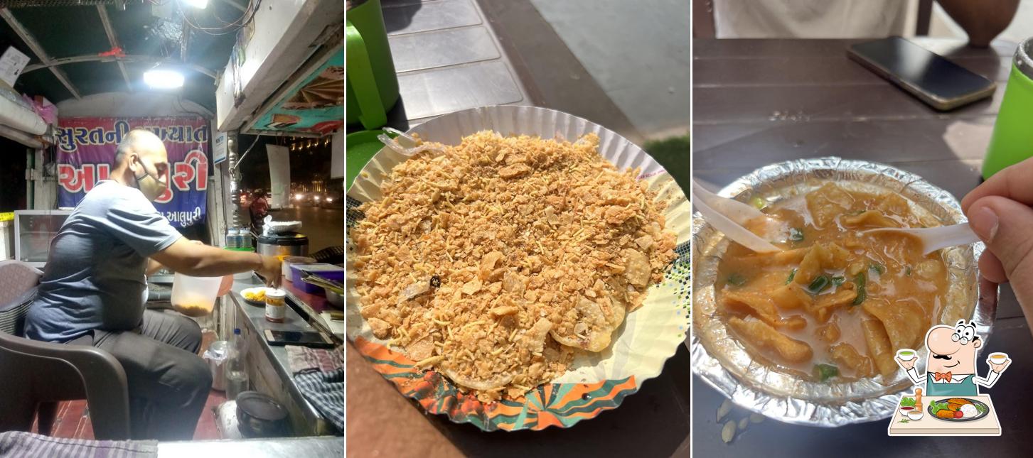 Food at Shree Ganesh Aloo Puri centre
