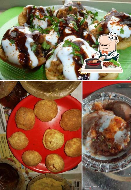 Try out meat meals at Shukla Chaat House Cart