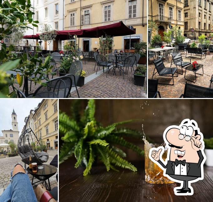 Siediti a un tavolo di Wi.De Quadrilatero Cucina Senza Glutine e Cocktail Bar