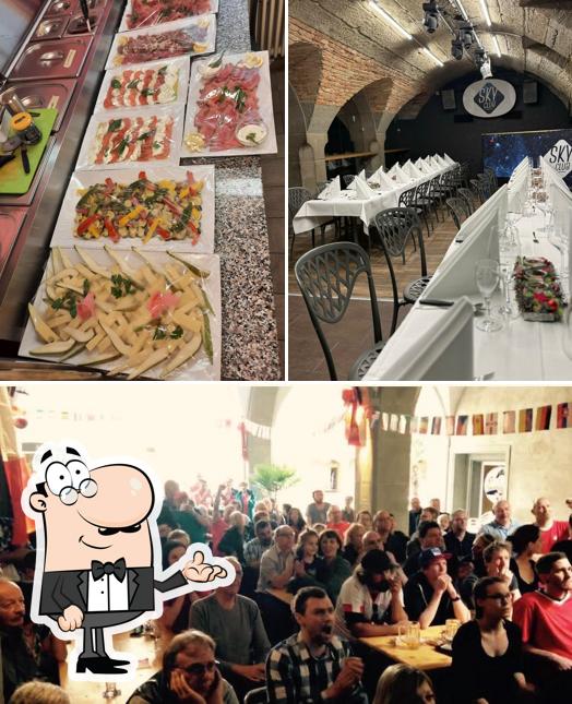 Siediti a un tavolo di Gasthof zu Metzgern