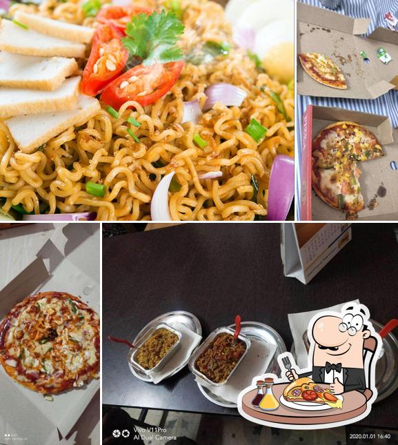 Get pizza at Akhand Maggi