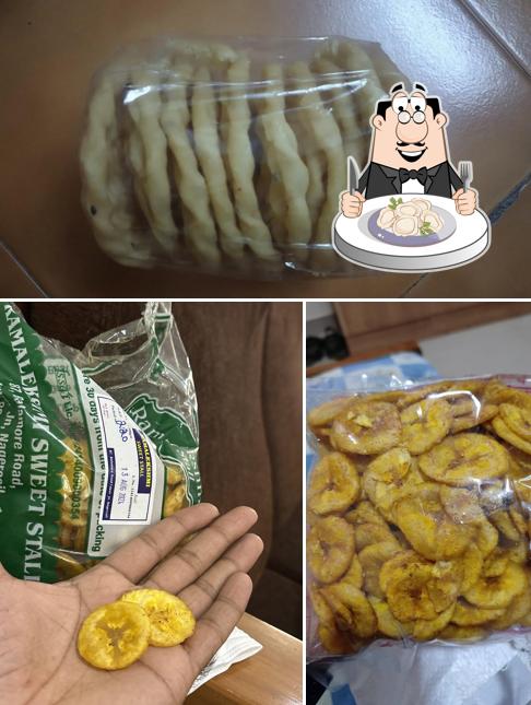 Dumplings at Ramalekshmi Sweet Stall