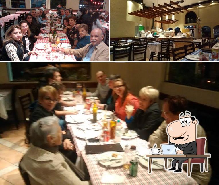 O interior do Pizzaria Marcoluccio - Pizzaria em Santana