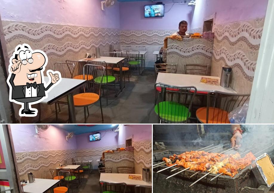 The picture of Deepak Chicken Corner’s interior and food