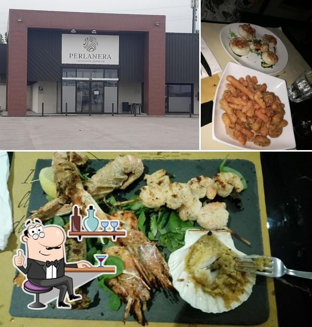 La interni e cibo del ristorante