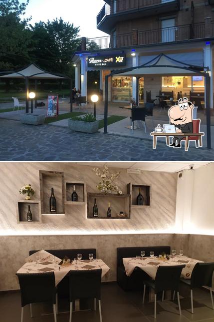 Gli interni di Laura Cafè-Pizzeria d’asporto