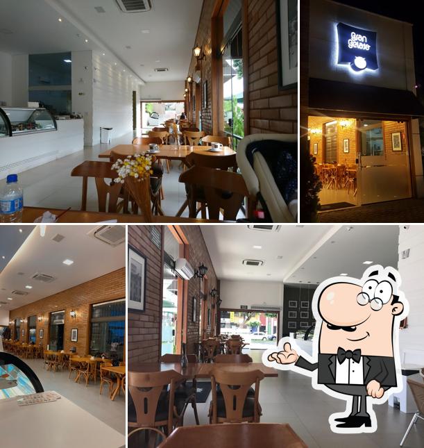 Sente em uma das mesas no Gran Gelato