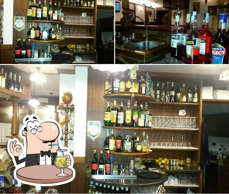 Prenditi un drink dal menu