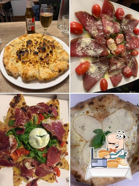 Pain à l'ail à Farina : Pizzeria e cucina italiana