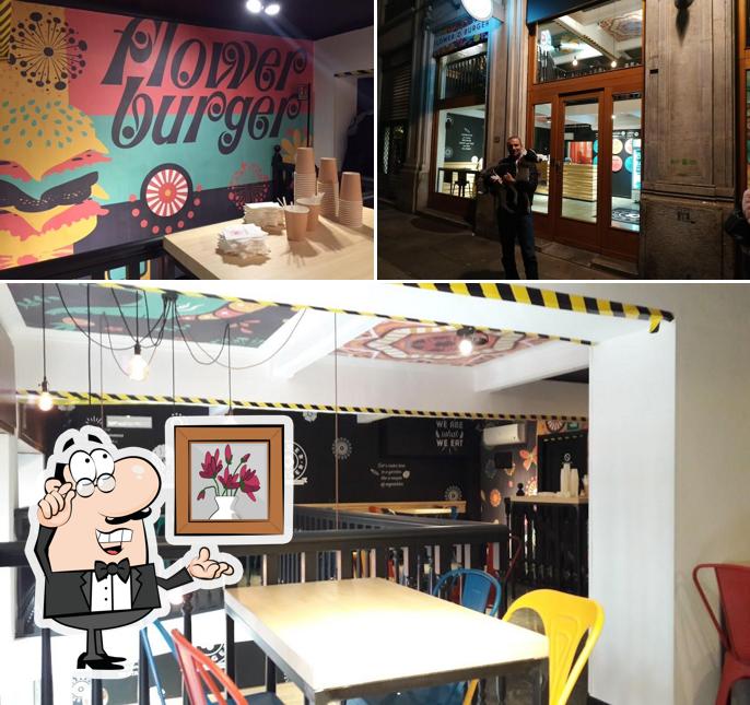 Siediti a un tavolo di Flower Burger