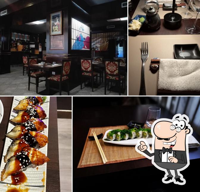 Siediti a un tavolo di Ristorante Giapponese Sakura