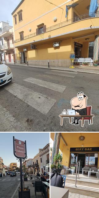 Dai un'occhiata agli interni di Roxy Bar Isola