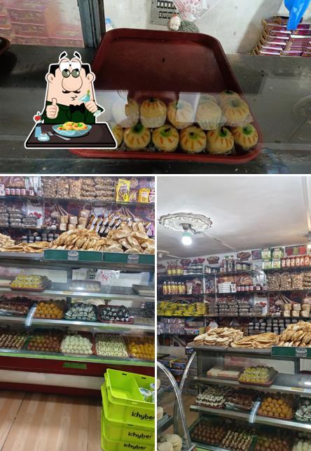 Food at New Plaza Bakers Magam