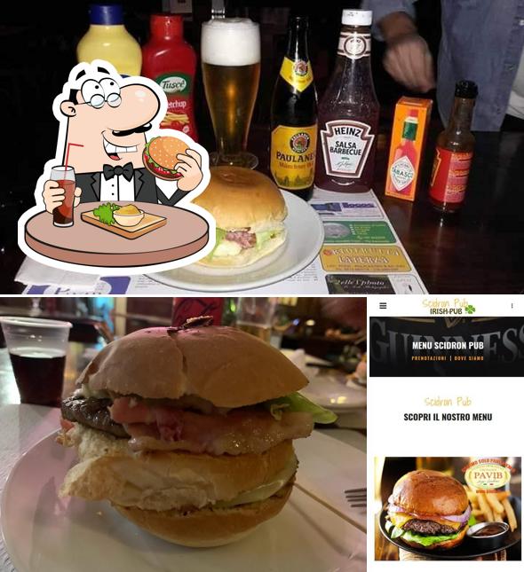 Prenditi un hamburger a Scidron Pub di Antonio D'Amico