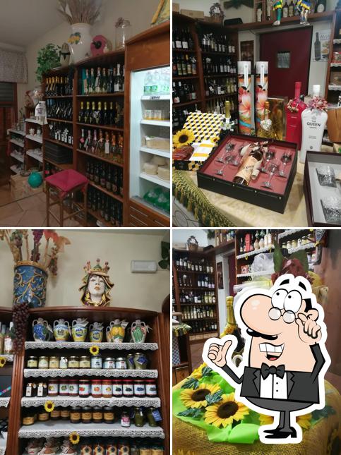 Siediti a un tavolo di Al Sa di Buono