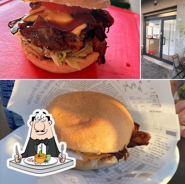 La foto di cibo e interni da Hamburgeria Beestrot burger