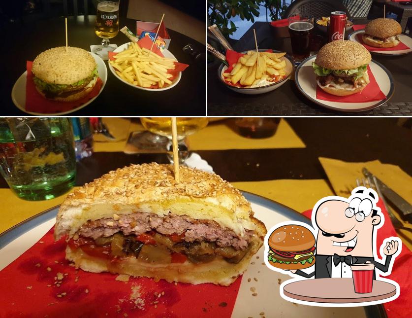 Prenditi un hamburger a HAMBURGERIA TORINO