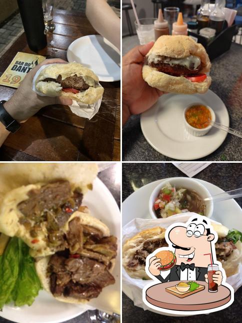 Peça um hambúrguer no Bar do Dante