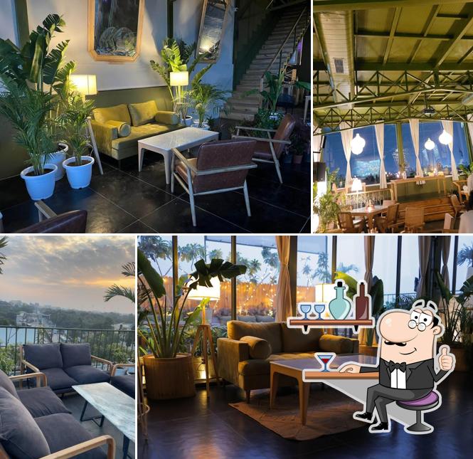 The interior of Savanna Sky Lounge & Bar