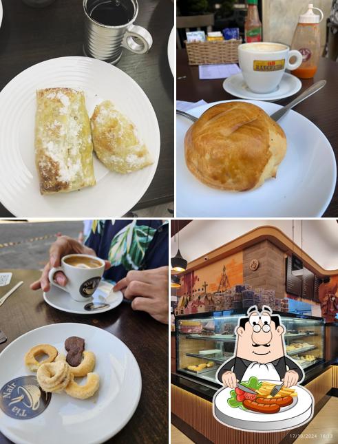 Platos en Tia Nair Café