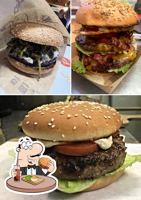 Prenditi un hamburger a PIZZERIA ROSTICCERIA MY CHERRY'S