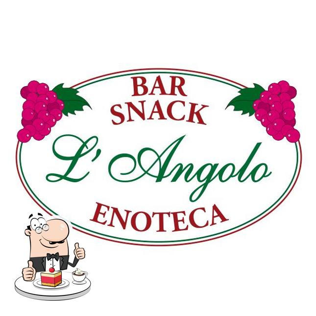 Enoteca l'Angolo Wine Shop propone un'ampia varietà di dessert
