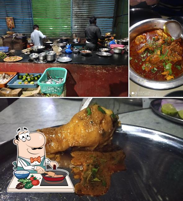 Chicken curry at Apaji Dhaba