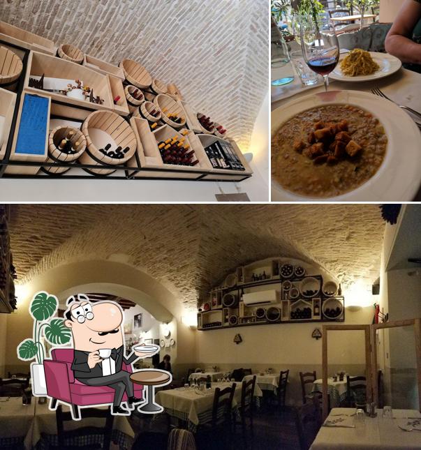 Dai un'occhiata agli interni di Trattoria Degli Umbri