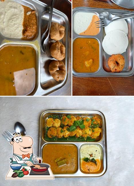 Chicken curry at Akshayapatram Restaurant