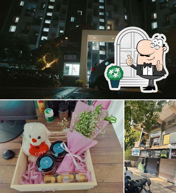 FlowerAura - Flower & Cake Shop in Rajkot