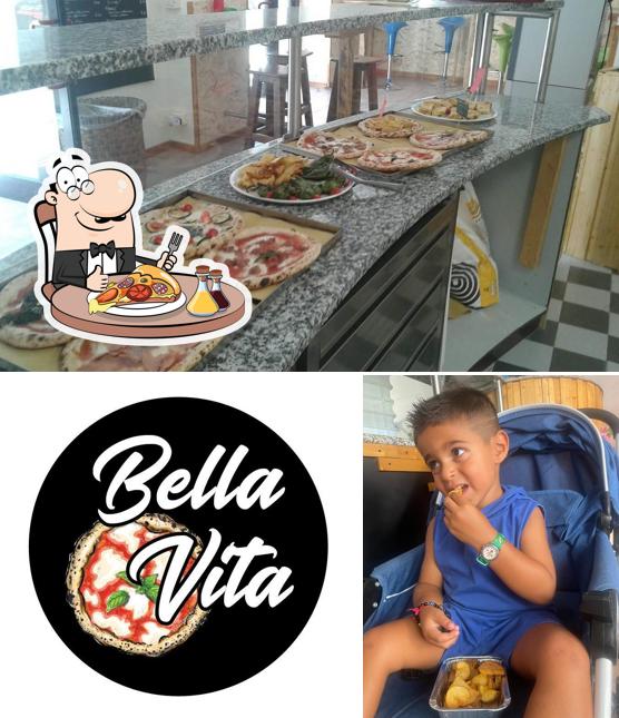 A Bella Vita, puoi prenderti una bella pizza