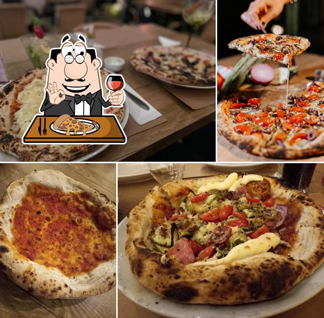 Escolha pizza no Forneria da Chácara