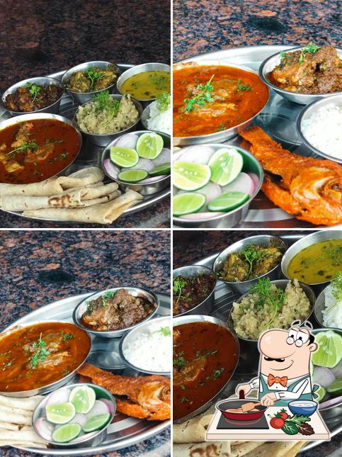 Chicken curry at Hotel Vahinisaheb Veg and Non-Veg