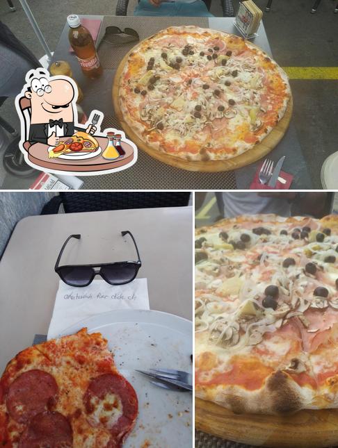 Prenditi tra le molte varianti di pizza