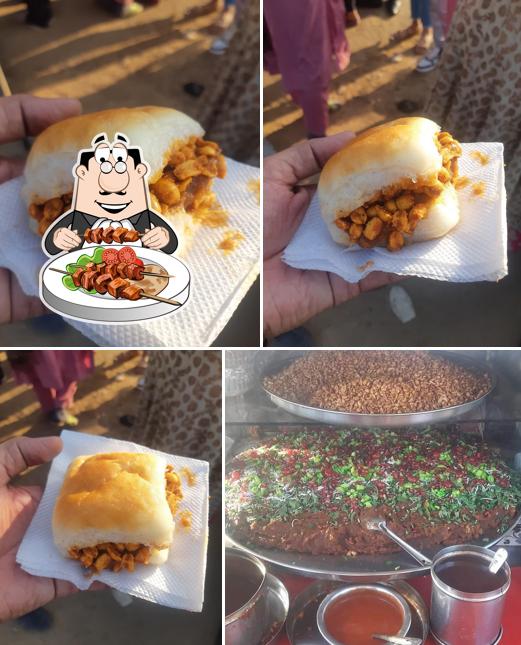 Food at Mama Dabeli
