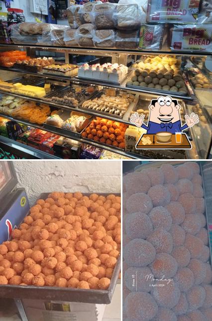 Food at SHIRAGANNAVAR SWEET'S