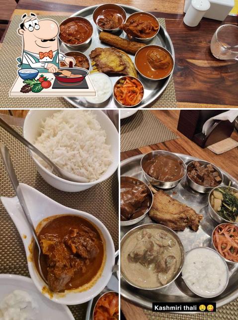 Chicken curry at Matamaal - The Kashmiri Restaurant