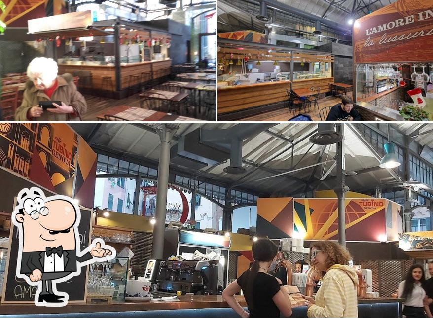 Dai un'occhiata agli interni di Mercato del Carmine