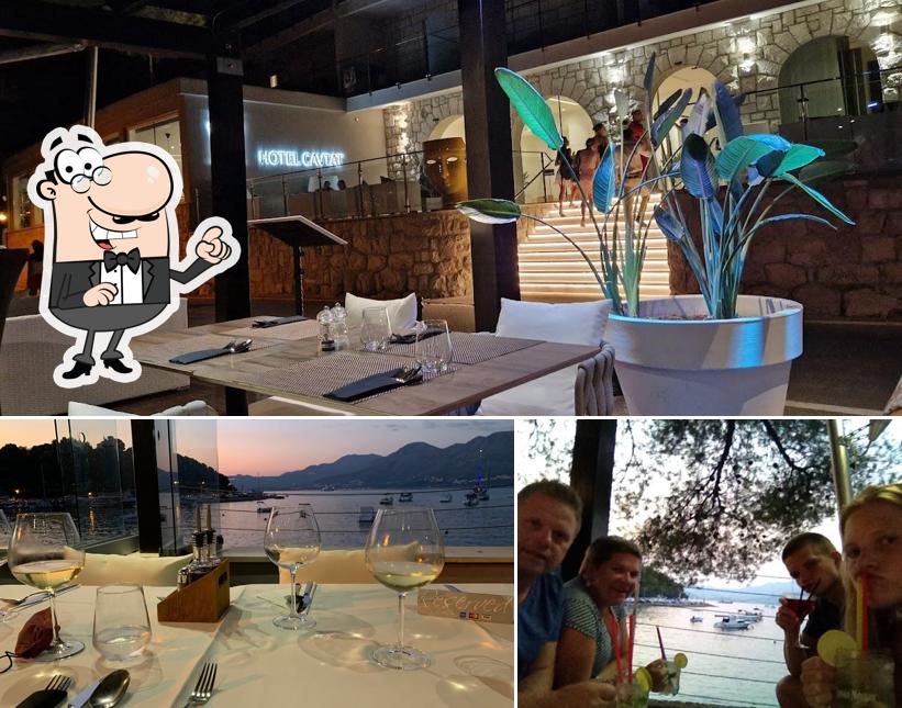 Questa è la foto che mostra la interni e esterno di Bistro Cenzura