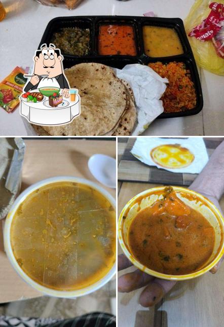 Hot and sour soup at Mahakal Bhojnalay