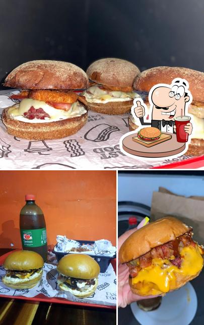 Consiga um hambúrguer no Mammoth BBQ