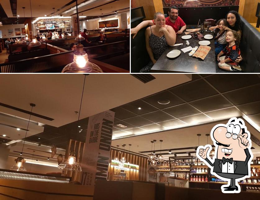 O interior do OUTBACK - Via Parque