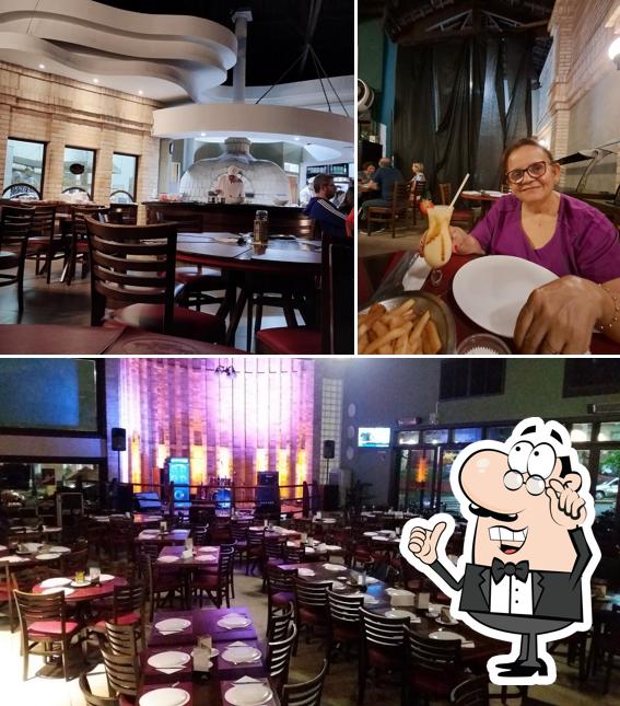 O interior do Mão na Roda