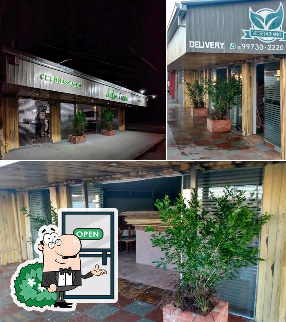 O exterior do Pizzaria Salsa Fresca