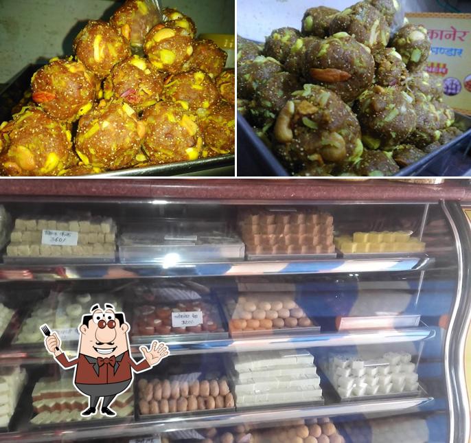 Food at shree Bikaner misthan bhander