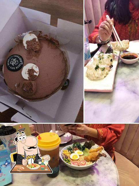 Among various things one can find food and beverage at Harajuku Tokyo Cafe