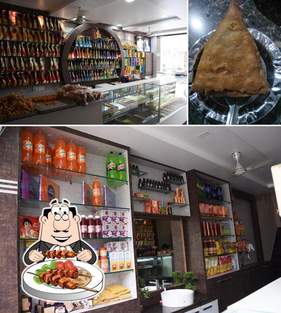 The image of Pawan Sweet House (Gurdass Di Hatti)’s food and interior