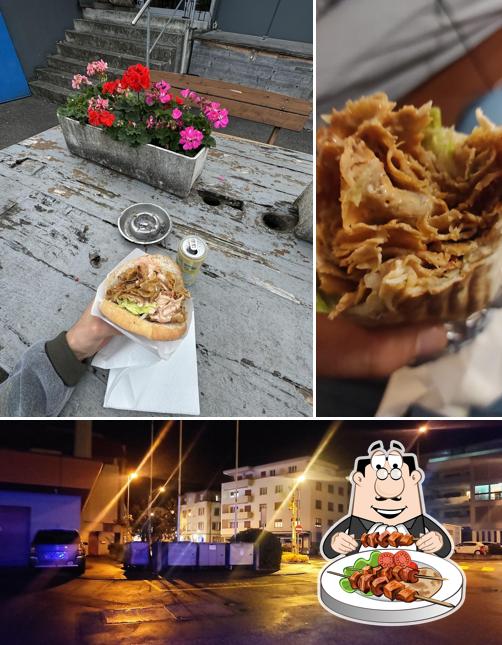 Tra le varie cose da Bahnhof Kebab & Pizza si possono trovare la cibo e esterno