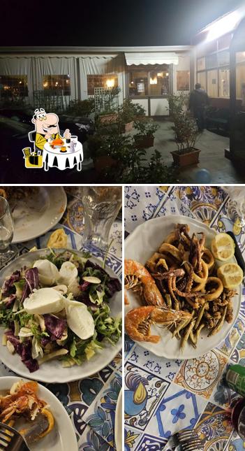 La cibo e esterno del ristorante