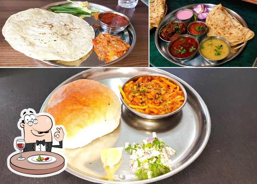 Meals at Hotel Satari Gaavran Thaska